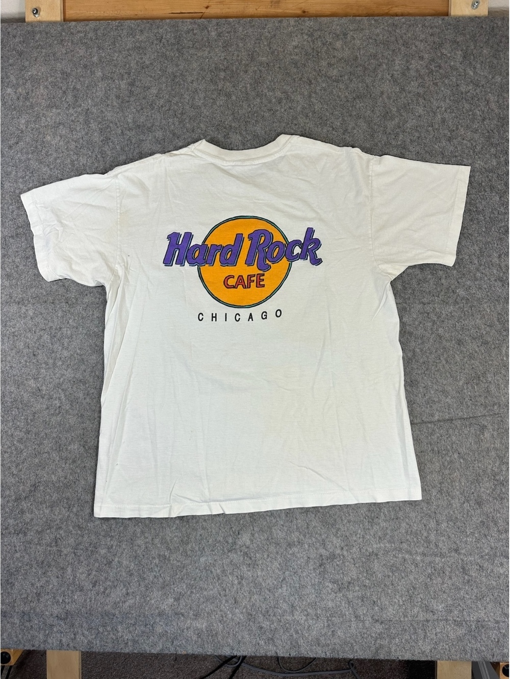 Vintage Keith Haring Style Hard Rock Cafe Chicago white graphic T-shirt XL